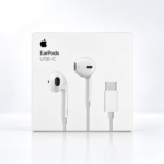 خرید هندزفری اپل EarPods USB-C اورجینال با گارانتی ۱۸ ماهه. صدای دیجیتال با تراشه DAC، بدون تاخیر صوتی، مناسب مکالمه و آیفون‌های سری ۱۵ به بعد در باژو.